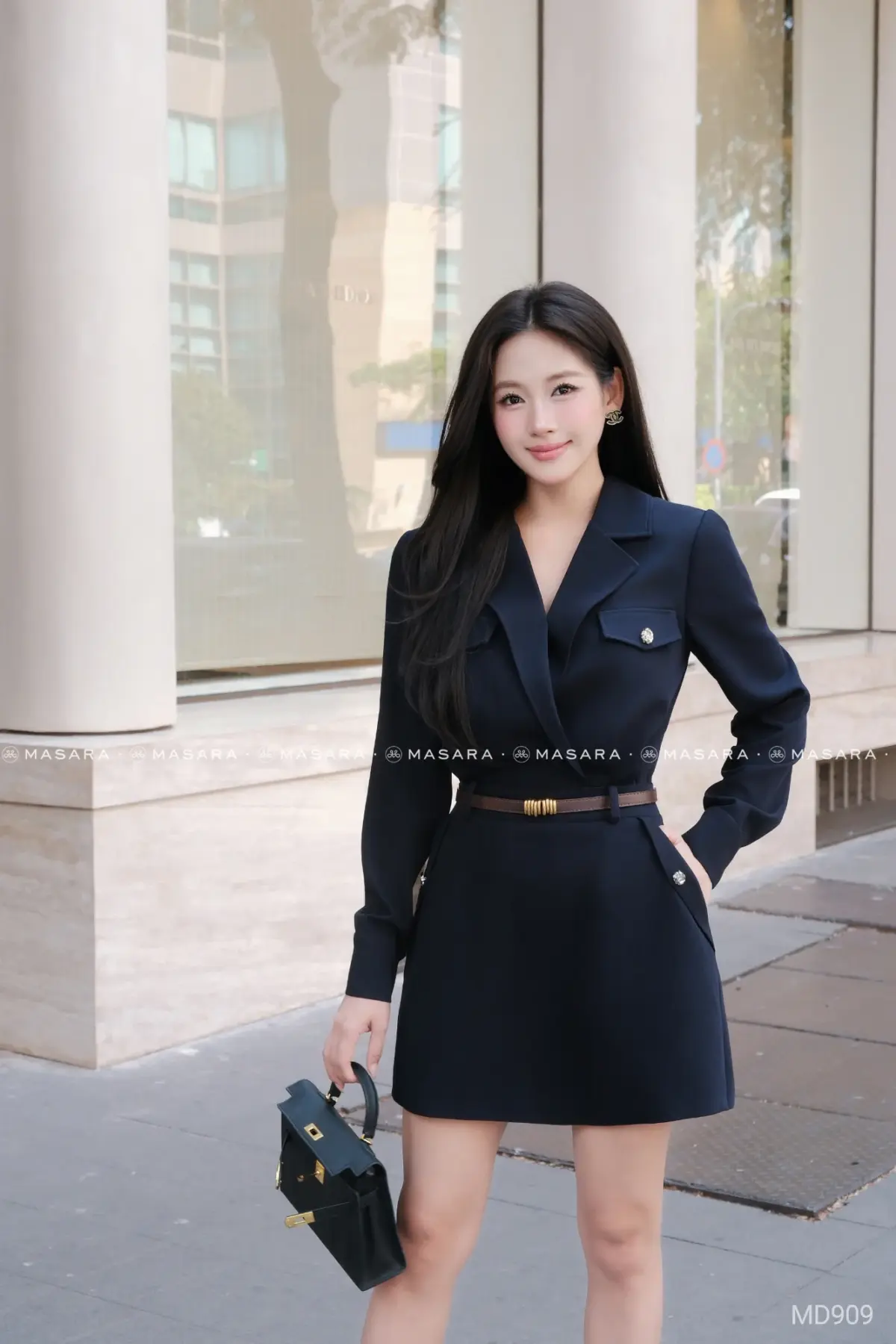 Đầm ngắn thiết kế blazer lady hiện đại, sang trọng và quyền lực – Công sở cao cấp, gặp gỡ đối tác, tiệc nhẹ | Masara MD909 — mã MD909